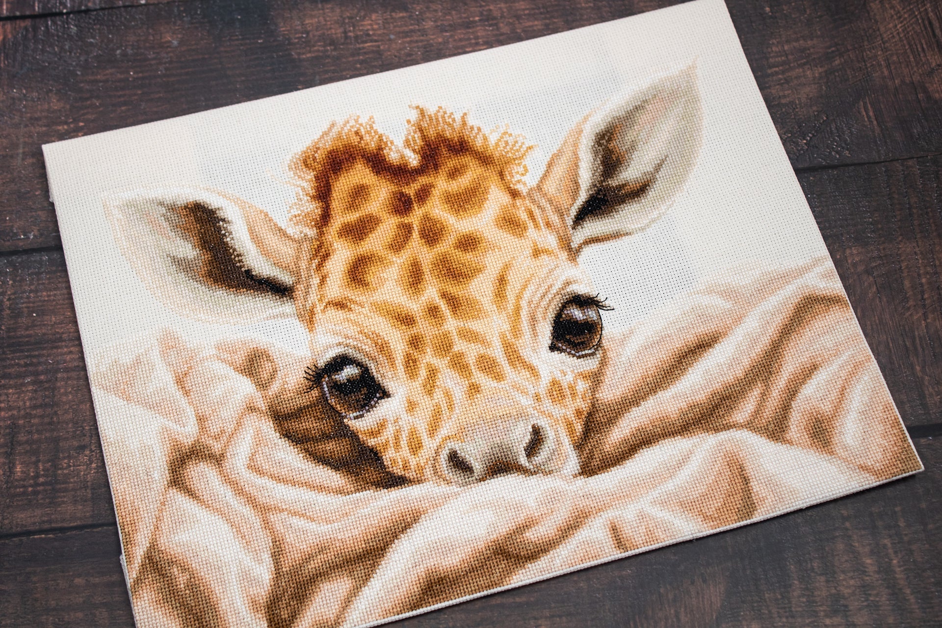 Cross Stitch Kit Luca - S - The Baby Giraffe, B2425 | Knitting yarn shop / dzijas veikals