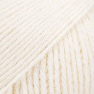 DROPS Nord NORD UNI COLOUR 01 off white | Knitting yarn shop / dzijas veikals