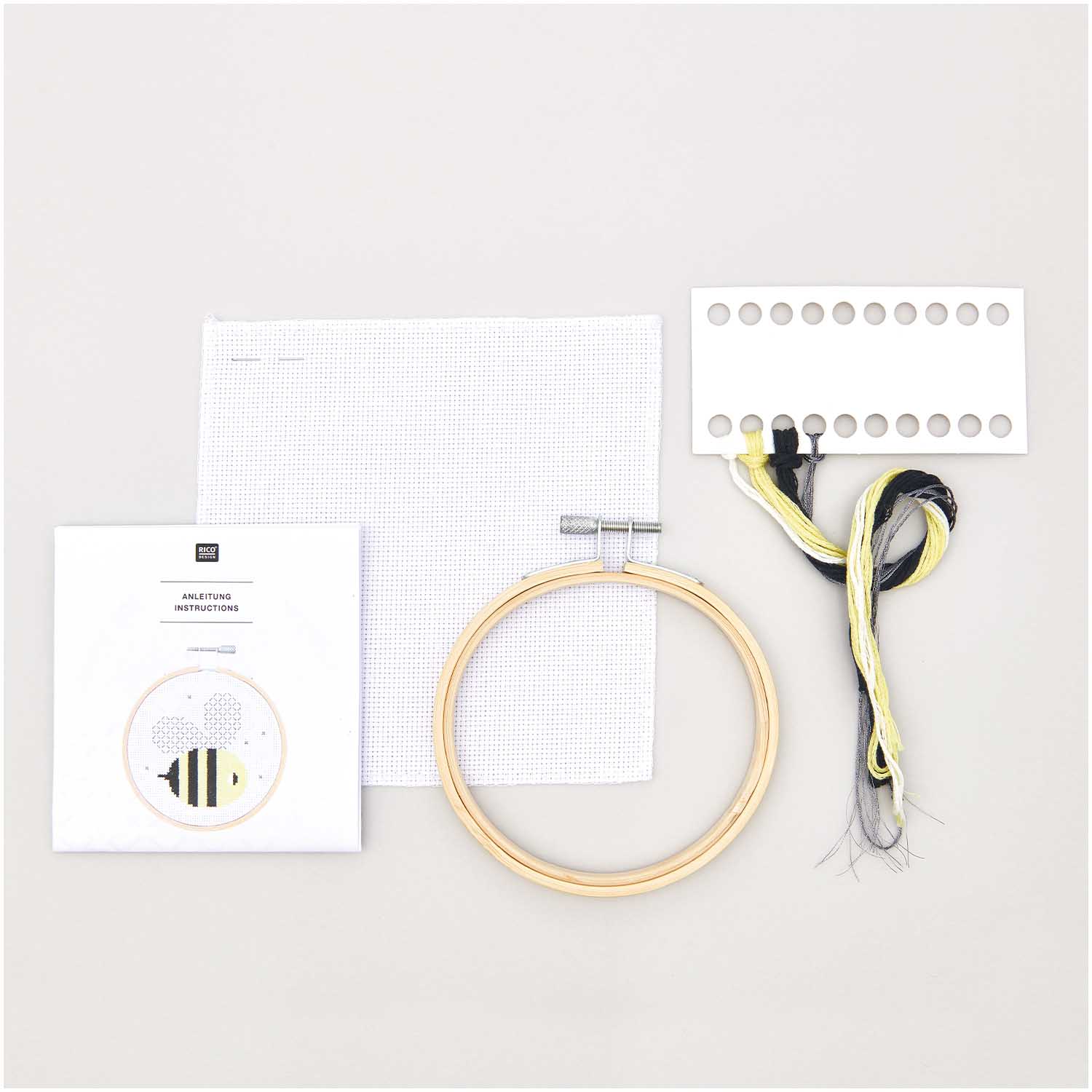 Embroidery kit - Bee | Knitting yarn shop / dzijas veikals